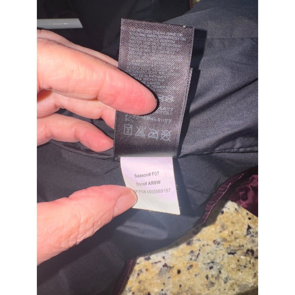 The North Face Girl 550 Goose Down Puffer Jacket L Burgundy Quilted Winter Coat - Picture 7 of 9